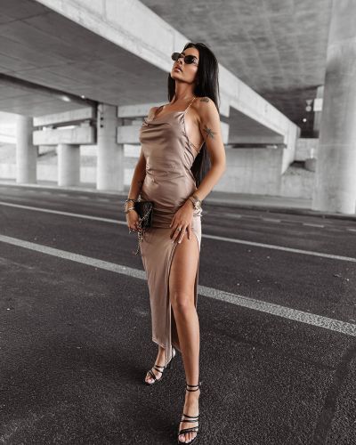 Sukienka damska OLAVOGA MUZA 2025 beż - FashionPlace - 3