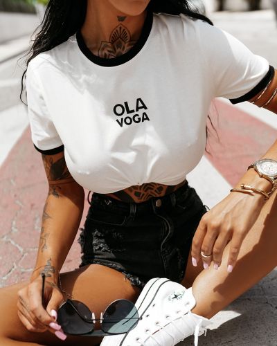 T-shirt damski OLAVOGA SMALTER 2025 ecru - FashionPlace - 2