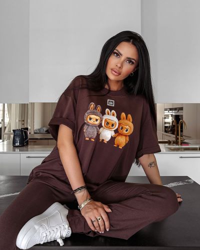 T-shirt damski OLAVOGA HEART SIDE 2025 brąz - FashionPlace - 3