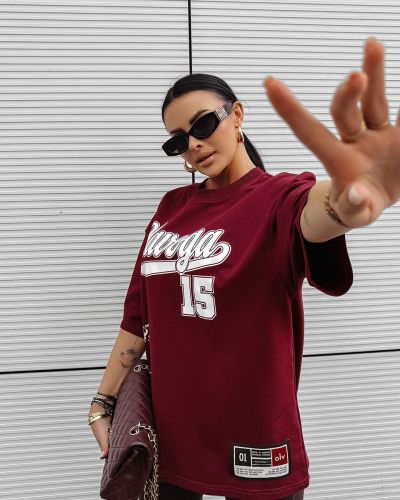 T-shirt damski OLAVOGA BULLYS 2025 burgund - FashionPlace - 2
