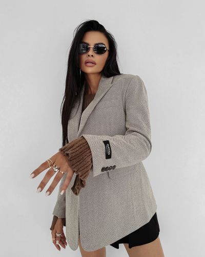 Marynarka damska OLAVOGA ZITAL 2025 ciemny beż - FashionPlace - 2