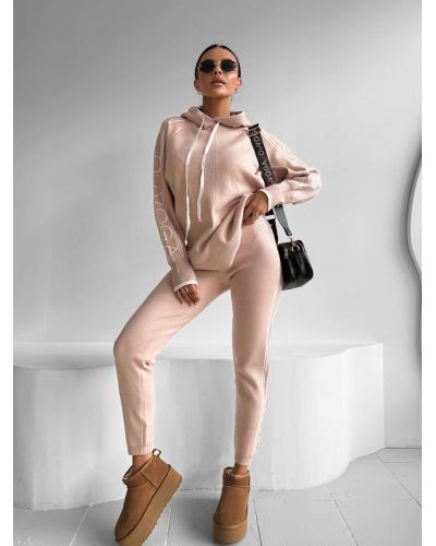 Komplet damski OLAVOGA LAROSE 2025 beż - FashionPlace - 4
