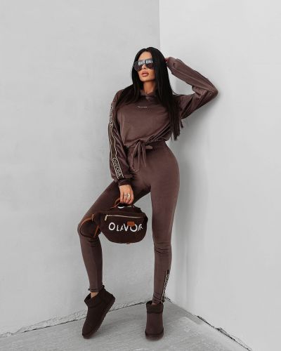 Komplet damski OLAVOGA VELVET AURA 2025 brąz - FashionPlace - 1
