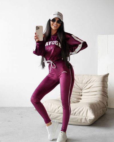 Komplet damski OLAVOGA HANA 2025 bordo - FashionPlace - 1