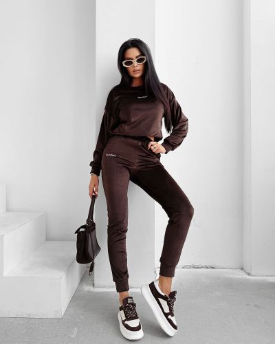 Komplet damski OLAVOGA VELVET ASH 2025 brąz - FashionPlace - 1