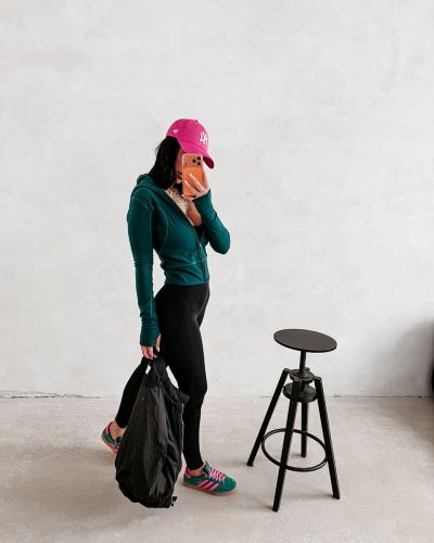 Bluza damska OLAVOGA EMERA 2026 butelkowa zieleń - FashionPlace - 2