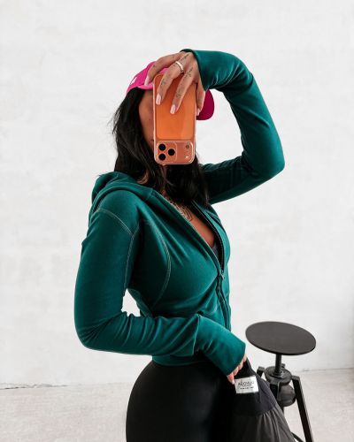 Bluza damska OLAVOGA EMERA 2026 butelkowa zieleń - FashionPlace - 3