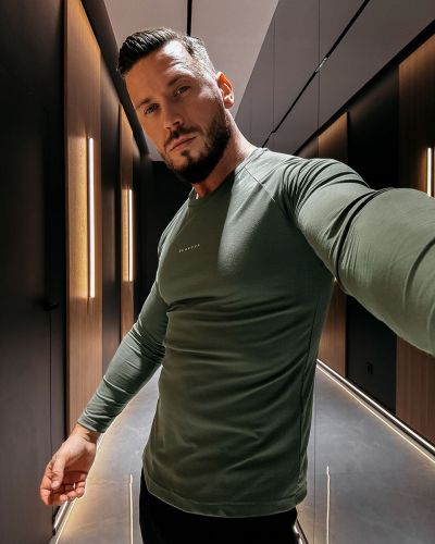 Bluzka męska OLAVOGA MIRE 2026 oliwkowa - FashionPlace - 1