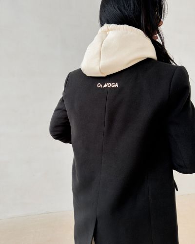 Płaszcz damski OLAVOGA FONAJ 2026 czerń - FashionPlace - 3