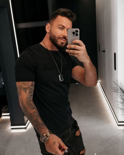 T-shirt męski OLAVOGA KAAR 2026 czerń - FashionPlace - 1