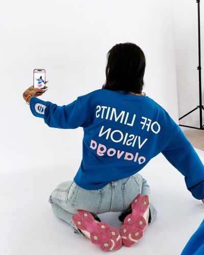 Bluza damska OLAVOGA URBAN ROYAL 2026 niebieska - FashionPlace - 3