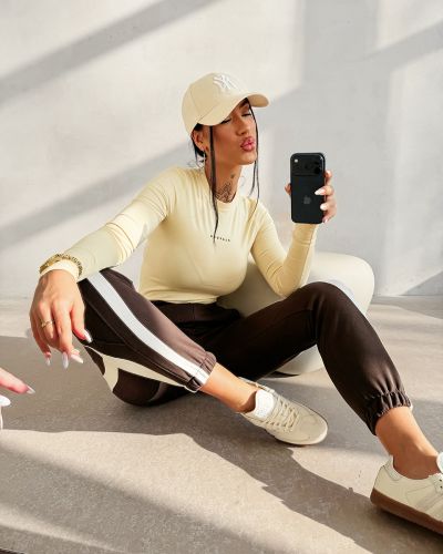 Bluzka damska OLAVOGA FERON 2026 żółta - FashionPlace - 4