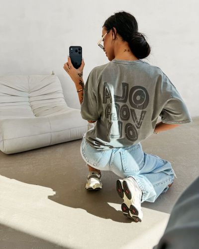 T-shirt damski OLAVOGA MOSE 2026 jasny szary - FashionPlace - 3