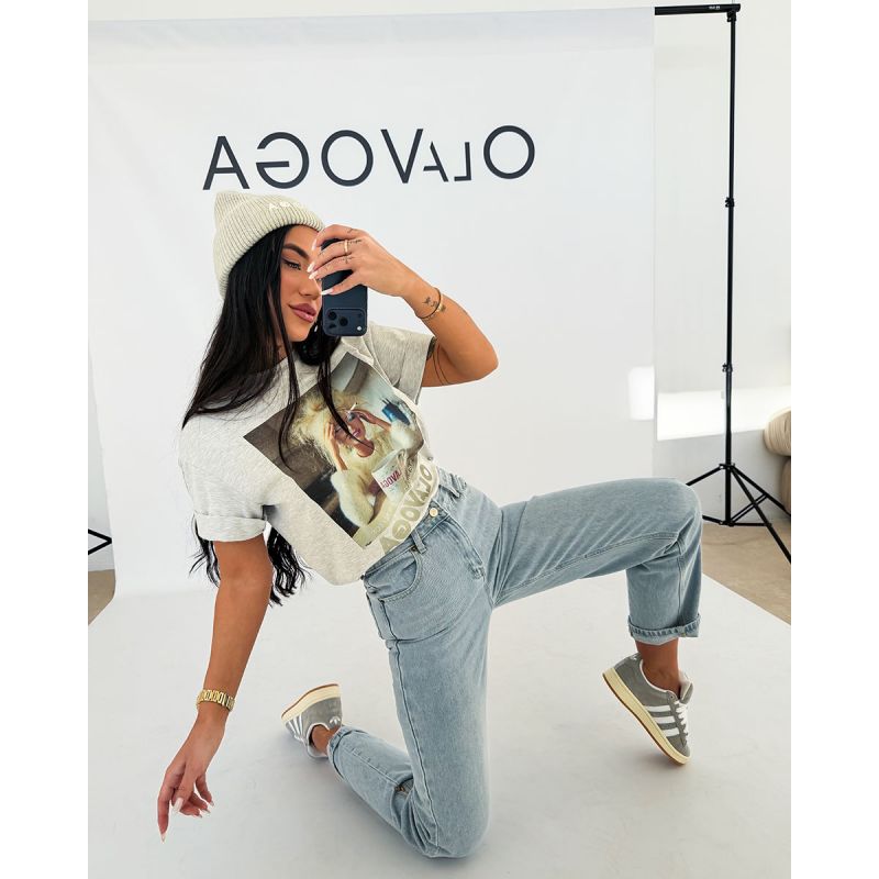 T-shirt damski OLAVOGA EARNED 2026 szary - FashionPlace - 1