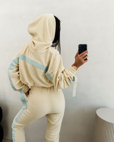 Komplet damski OLAVOGA SMOOVE 2026 kokosowy - FashionPlace - 2