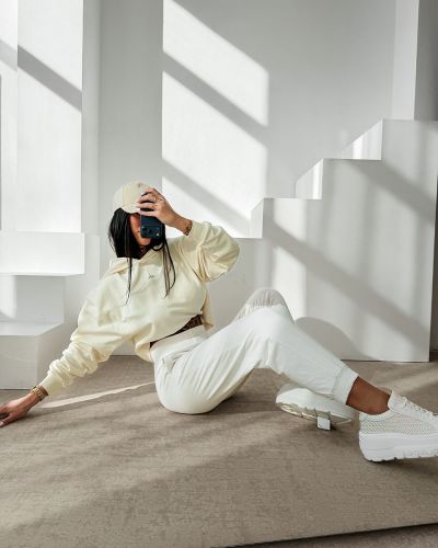 Bluza damska OLAVOGA APERIO 2026 ecru - FashionPlace - 2