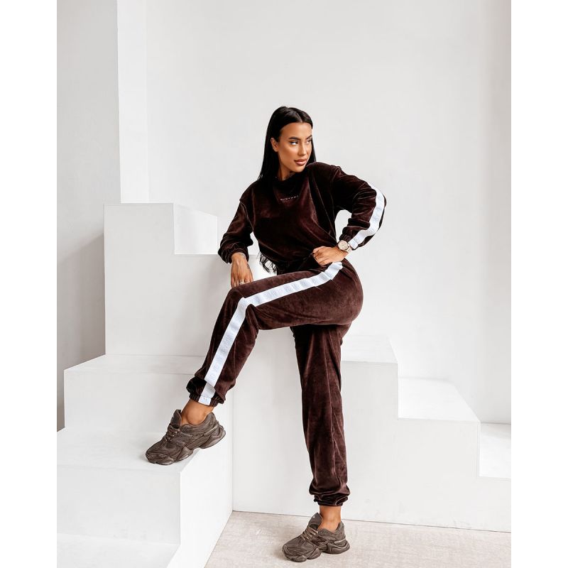 Komplet damski OLAVOGA NOELLE 2026 brąz - FashionPlace - 1