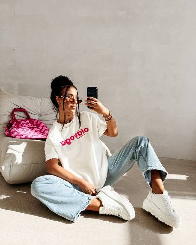 T-shirt damski OLAVOGA NIMUE 2026 ecru - FashionPlace - 2