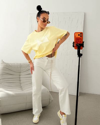 T-shirt damski OLAVOGA BRAFITTI 2026 żółty - FashionPlace - 1