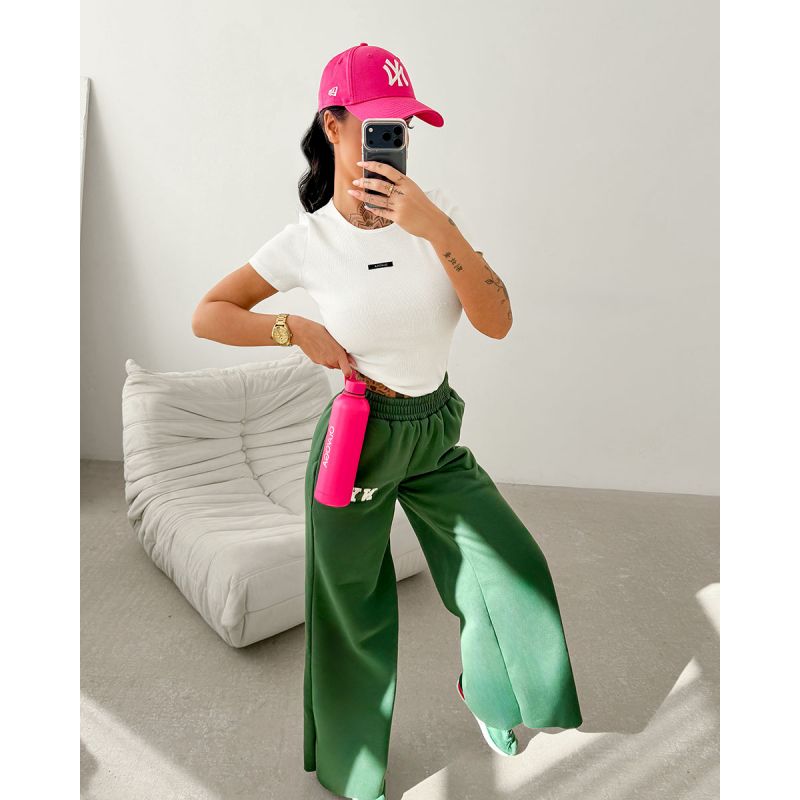 T-shirt damski OLAVOGA MOVENA 2026 ecru - FashionPlace - 1