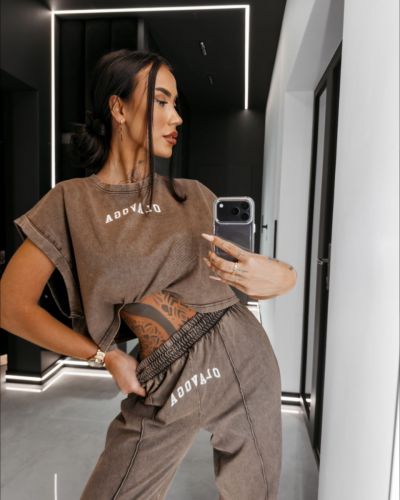 Komplet damski OLAVOGA LENCI 2026 ciemny brąz - FashionPlace - 3