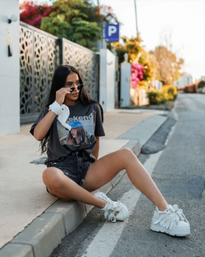 T-shirt damski OLAVOGA FLYKIO 2026 szary - FashionPlace - 2