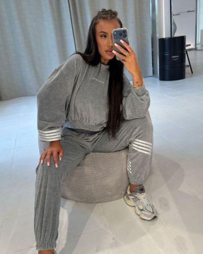 Komplet damski OLAVOGA MAVINA 2026 szary - FashionPlace - 1