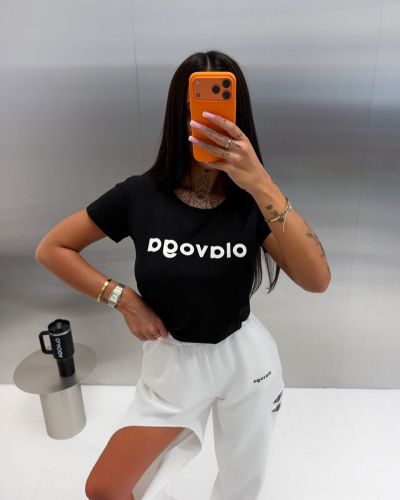 T-shirt damski OLAVOGA EARLY 2026 czerń - FashionPlace - 2