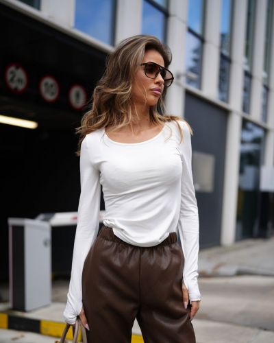 Bluzka damska OLAVOGA NEWY 2026 ecru - FashionPlace - 1