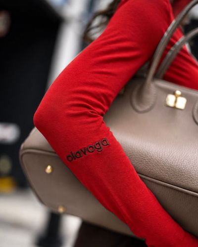 Bluzka damska OLAVOGA NEWY 2026 czerwień - FashionPlace - 2