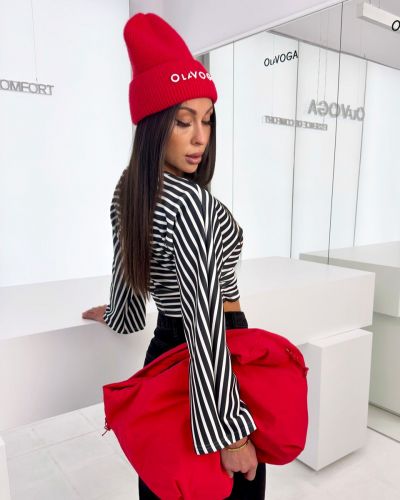 Czapka damska OLAVOGA MEDINA 2026 czerwień - FashionPlace - 4